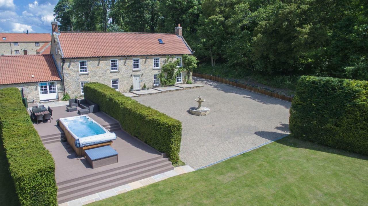 High Oaks Grange - Cottages 皮克林 外观 照片