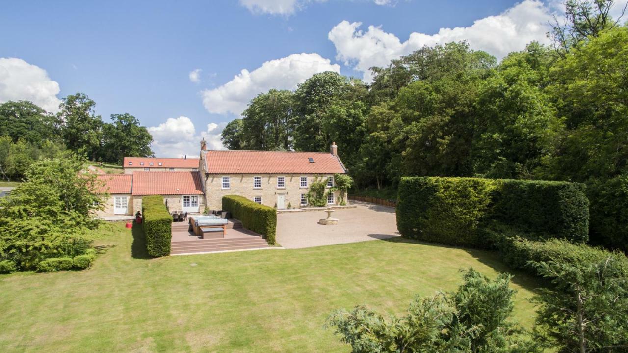 High Oaks Grange - Cottages 皮克林 外观 照片